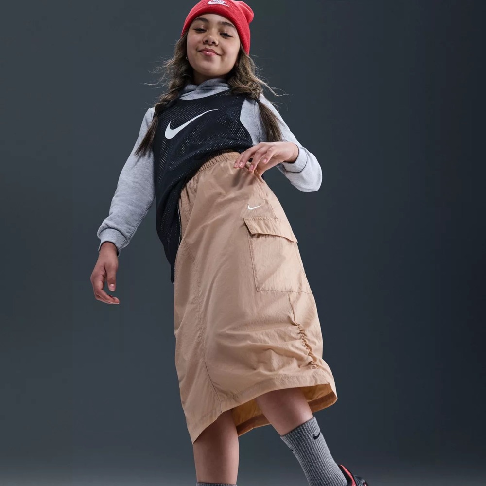 Nike‎ Kids Cargo Skirt Beige Elastic Waist Pocket Logo Standard Fit Girls L